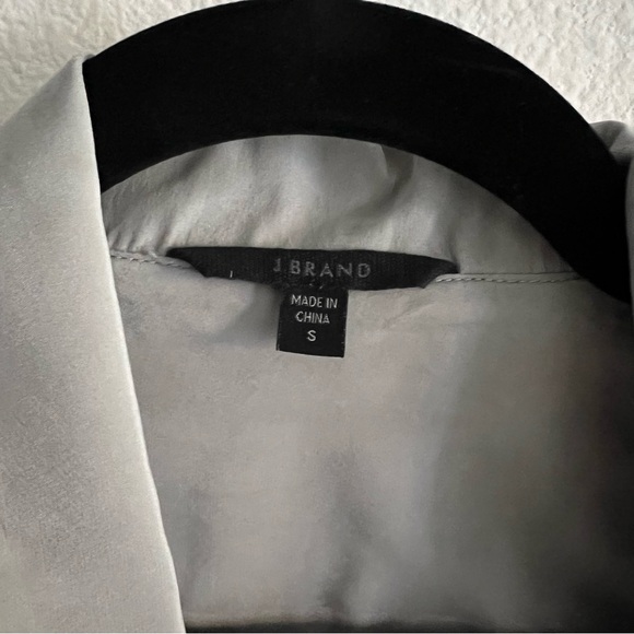 J Brand 100% Silk Wrap Blouse Gray Long Sleeve Size Small - Picture 8 of 9
